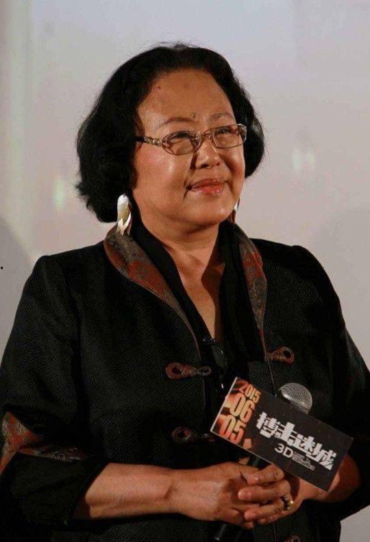 斯琴高娃搞笑,笑料百出，欢乐满溢的喜剧人生