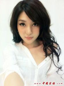 郭美玲背景,从平凡女孩到璀璨明星的蜕变之路