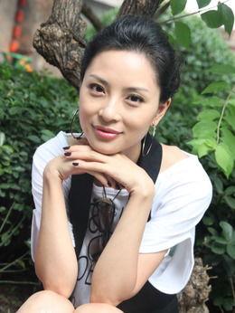 熊丹个人资料简介,才华横溢的艺术家，揭秘其多彩人生