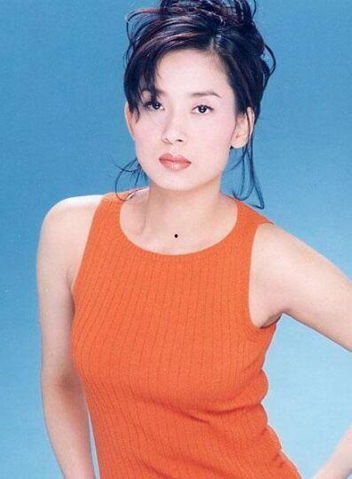 李烈年轻图片,年轻时的她，美得令人心动