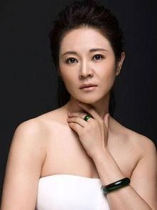 杨栎个人资料,音乐才子与影视新星的跨界人生