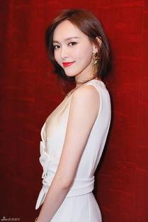 云菲菲个人资料照片,光影交织下的魅力女神